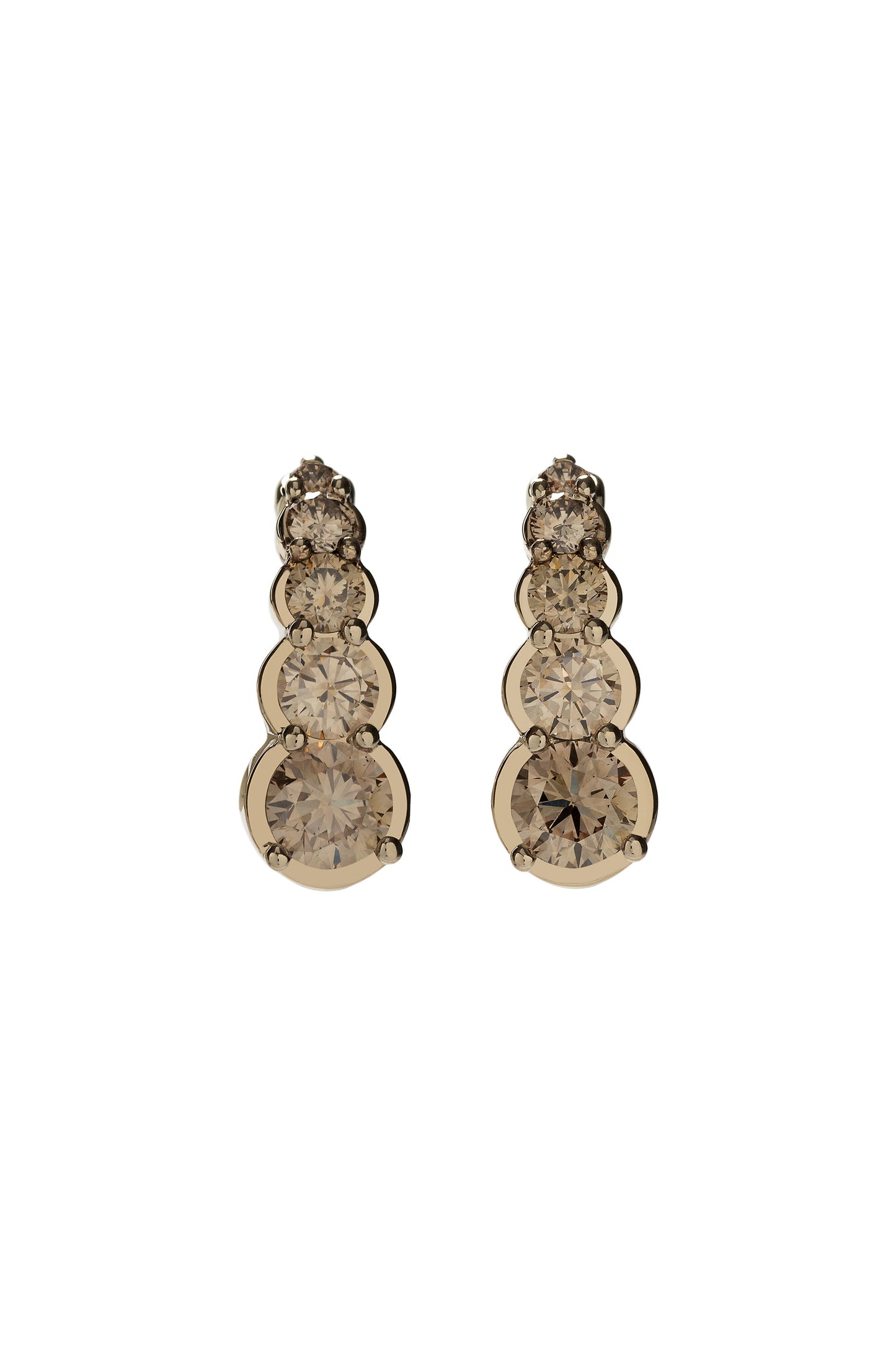 Brincos Anzol de diamantes brown em ouro 18k branco