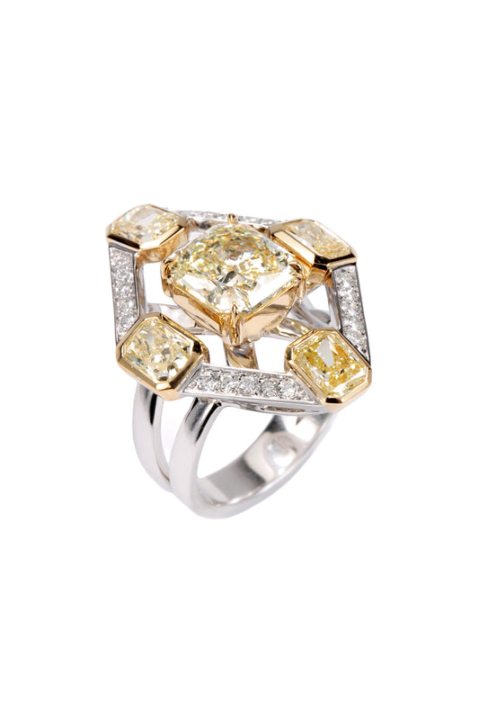 Anel de diamante fancy light yellow com diamantes amarelos e brancos em ouro 18k branco e amarelo