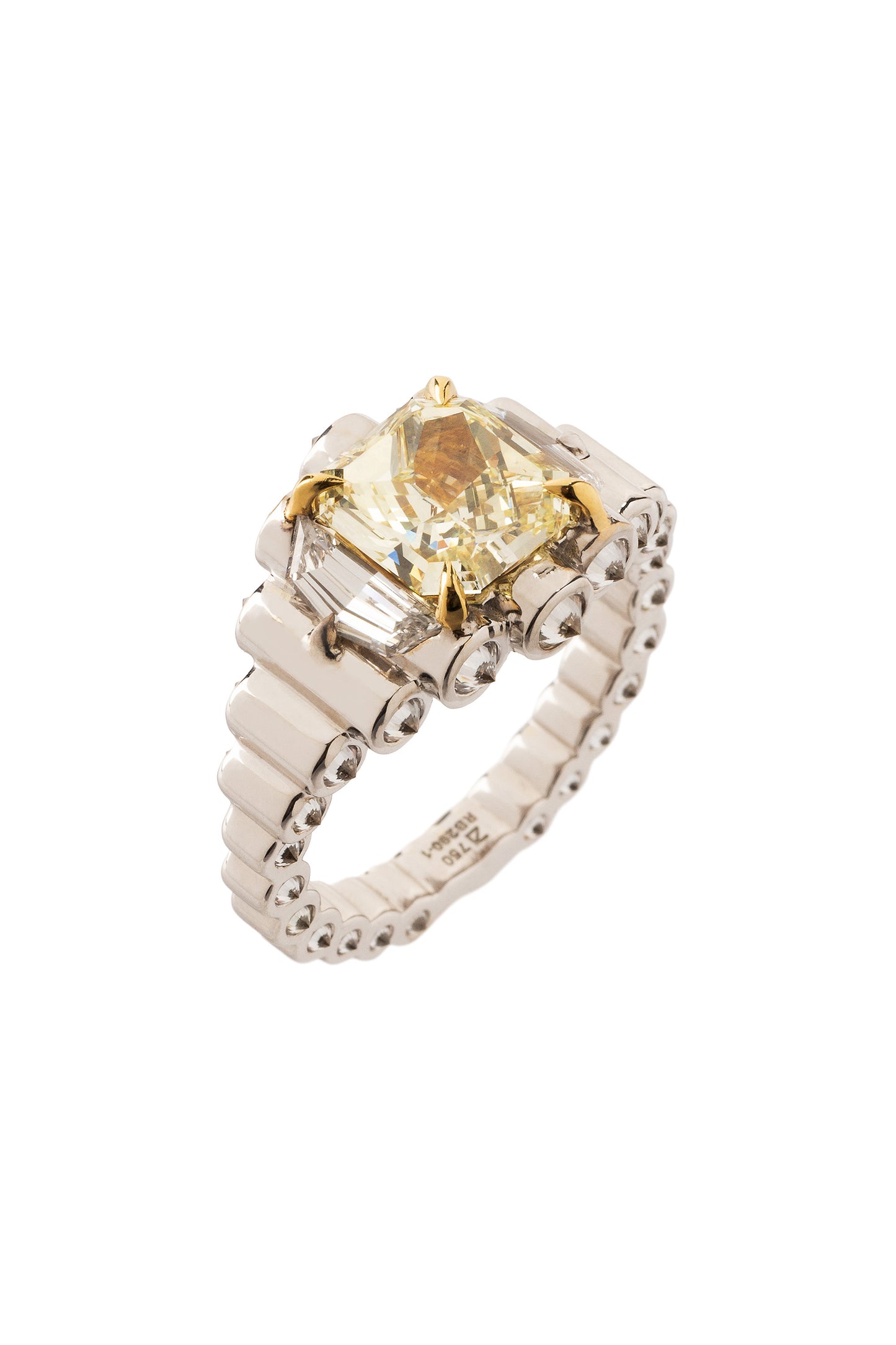 Anel Flare de diamante fancy yellow com diamantes brancos em ouro 18k branco e amarelo